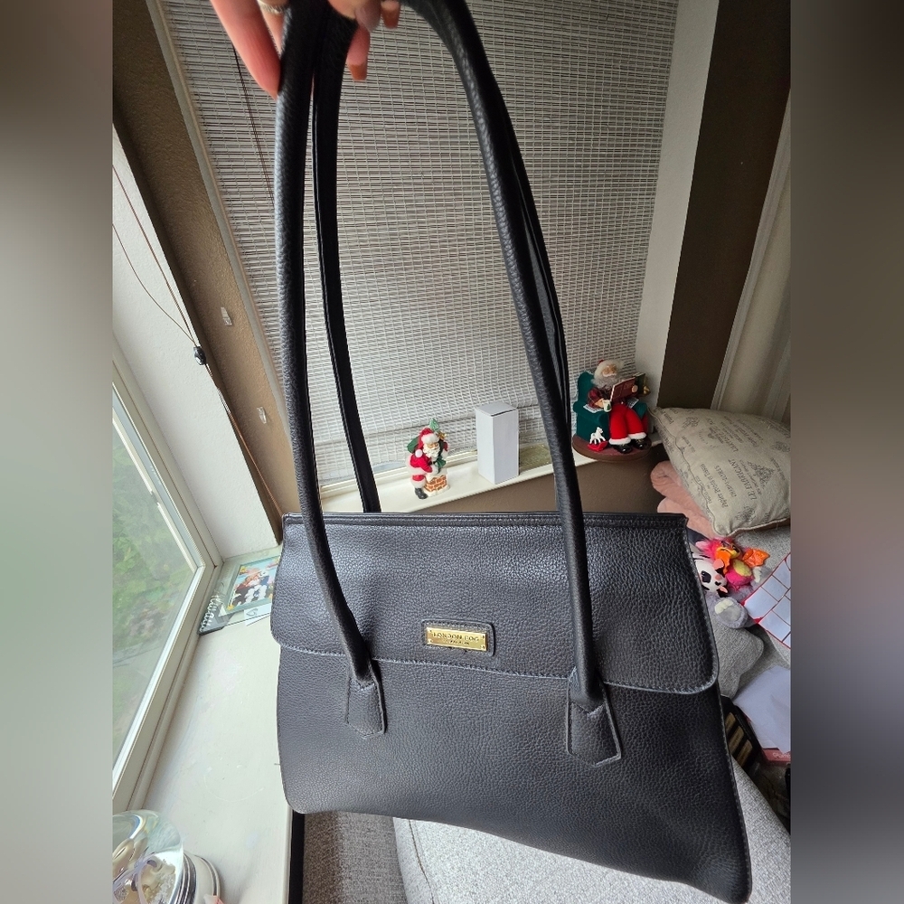 London Fog Matilda satchel in vegan leather. - Picture 7 of 9